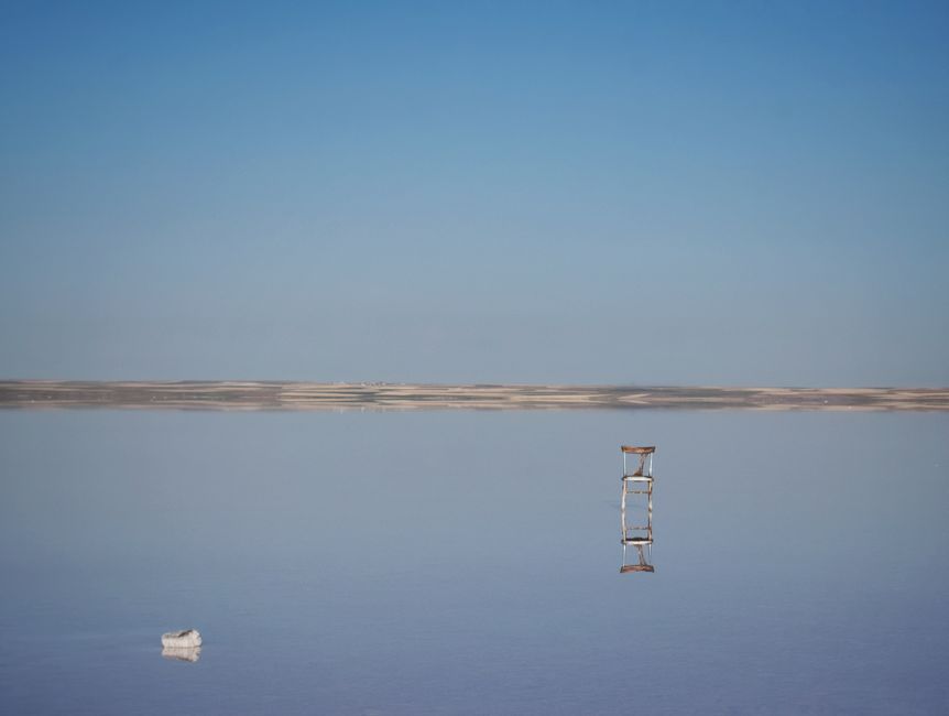 The Salt Flats Nobody Talks About: A Micro-Guide to Salar de Uyuni's Quiet Cousin