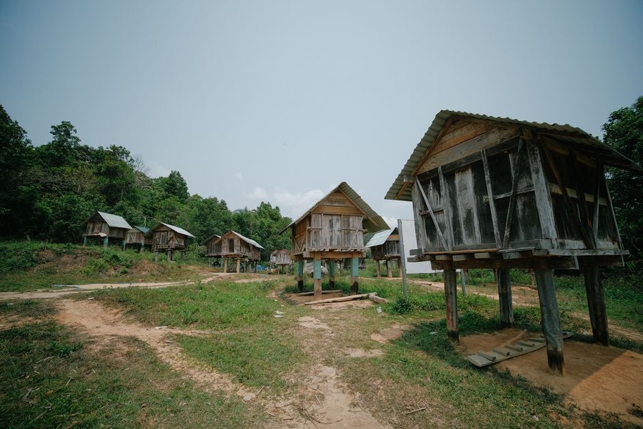 The Village That Paints Its Doors: A Micro-Guide to Bario, Borneo